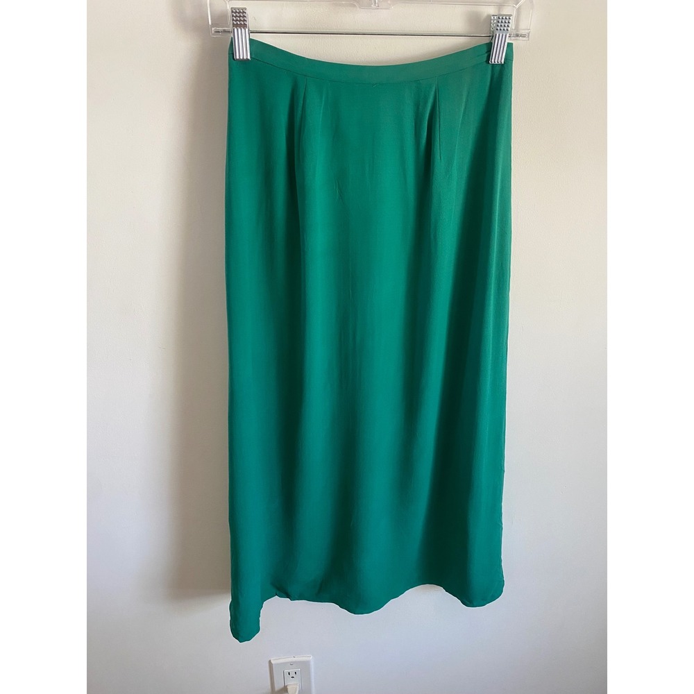 Petite Sophisticate Emerald Green 100% Silk Midi Skirt Size 4 Petite Lined Slit